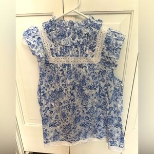 NWT Crown & Ivy top! Size small